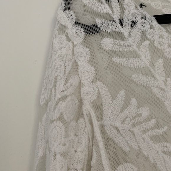 Floral embroidered summer long sleeve white blouse - Picture 3 of 5